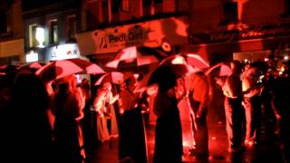 preview picture of video 'Carnaval de Manage 2012: cortège de nuit et feu d'artifice'