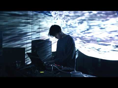 Yearning Kru (Planet Mu (OFFICIAL)/Quantum Natives)@Korner 170317