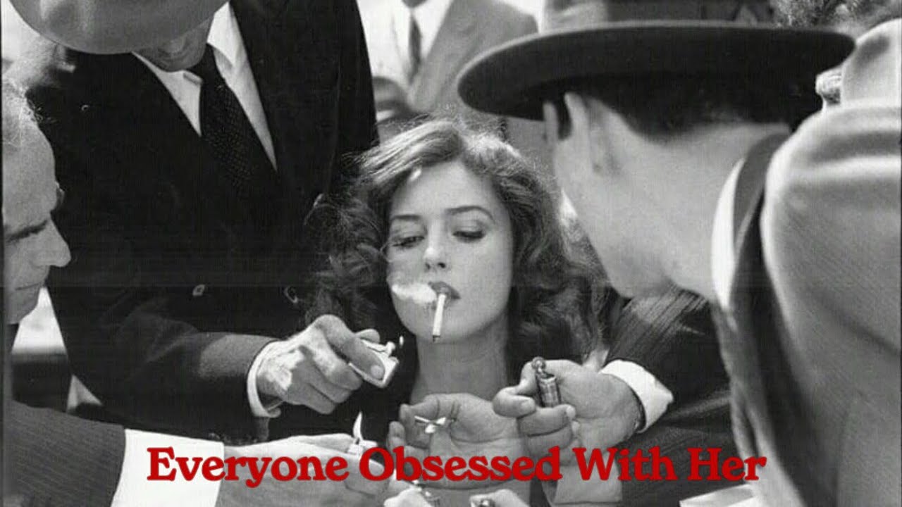 ⚠️ ╰┈➤ She’s The Girl Everyone Secretly Obsesses Over ༒︎