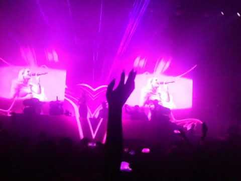 Kristine Blond - LoveShy (Live aReminise Festival 2019)