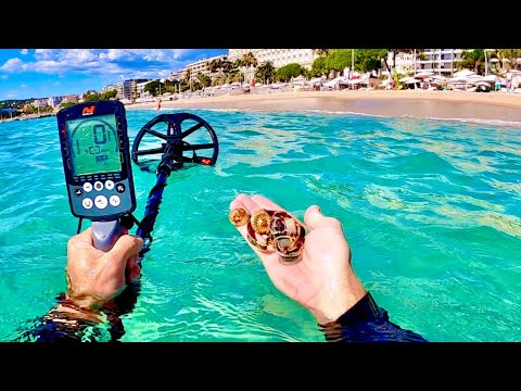 Un pugno di oro trovato sott'acqua con il metal detector (Crazy Rich People!)