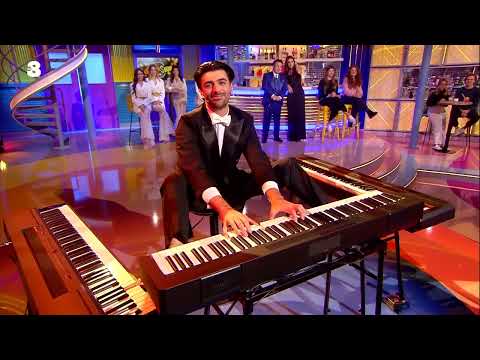 Il pianista polpo di Carlo Amleto - GialappaShow St.6