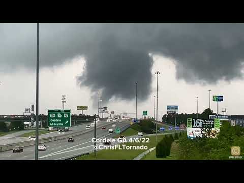 CORDELE TORNADO CROSSING I-75 INTERSTATE HIGHWAY!!!  Cordele Georgia 4/6/22