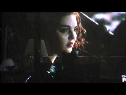 Gotham 5x11: Barbara names the baby and Selena tells Bruce she is here for him