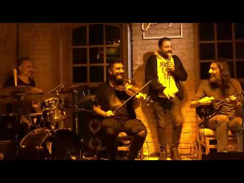 İsmail Tunçbilek - İsmail Altunsaray - Bahçe Duvarından Aştım - (Cemiyet Konseri - 17.10.2018)