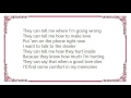 Joan Armatrading - Someone's in the Background Lyrics