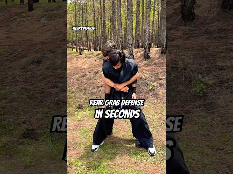 How to DEFEND Against REAR GRAB💪 #survival  #selfdefense #kravmaga #taekwondo  #uk #usa #fighting