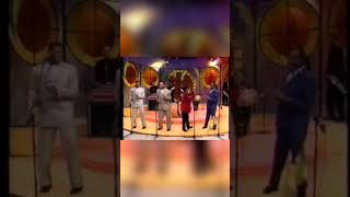 El Avión Lyrics English Translation