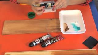 Cómo patinar muebles de madera de pino