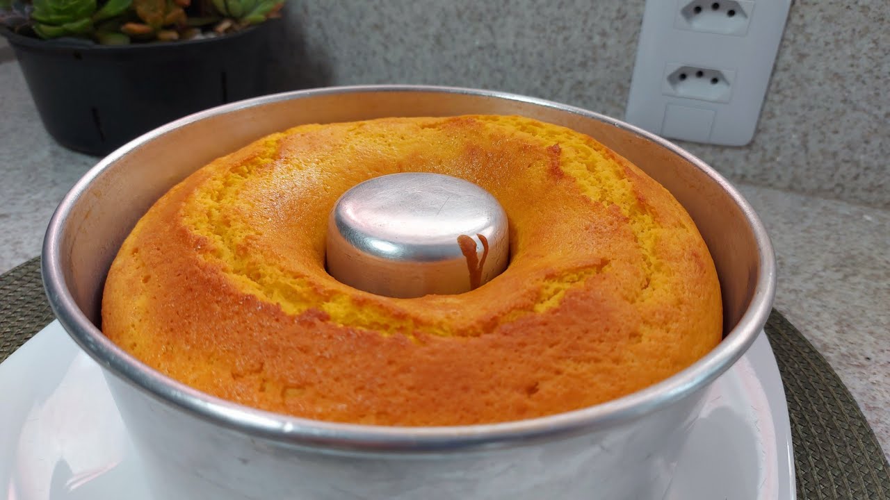 SÓ 1 CENOURA na massa e faça... O BOLO MAIS GOSTOSO | Bolo de cenoura facil e fofinho#bolo