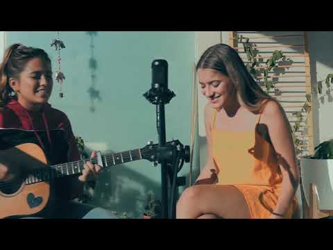 Don't Dream It's Over - Isabel Aladro y Maia Reficco