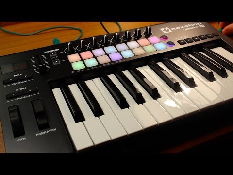 Novation Launchkey 25 MK2 MIDI Keyboard (Includes Ableton Live Lite 9 and other synth software) image 4
