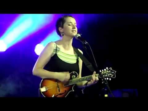 Lucie Redlová - Splynul (coververze Mňága a Žďorp) - Colours of Ostrava - 19.7.2013