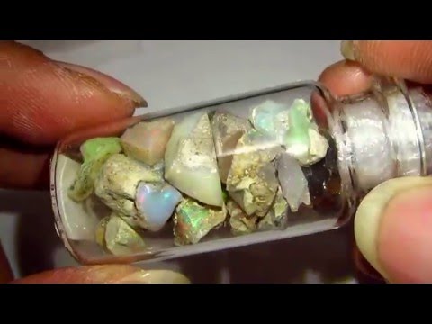 (KDB2) 43,45Cts OPAL KALIMAYA dalam BOTOL, 100% NATURAL SMALL CHIPS ETHIOPIAN WELO FIRE OPAL