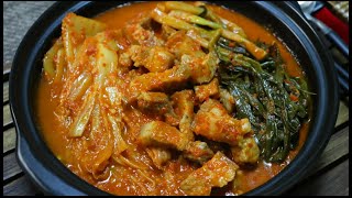 찌개요리[돼지고기김치찌개]요건몰랐죠?김치찌개를 이것과 함께 끓여보세요~돼지고기김치찜 맛이 2배랍니다!