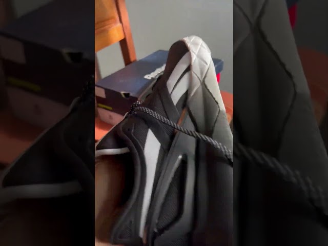 Vídeo relacionado con Reebok NANOFLEX TR 3 Zapatillas para Hombre, Black Lee 1 Gum/GREY6, 42 EU