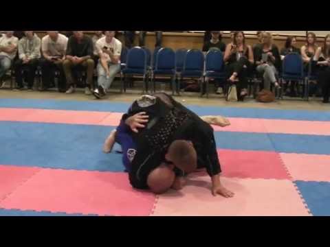 SubF15teen VIII: Fight 3 - Mo Coles v Robert Jackson