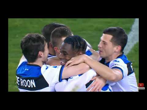 Atalanta's Josip Ilicic's amazing free kick goal from halfway line