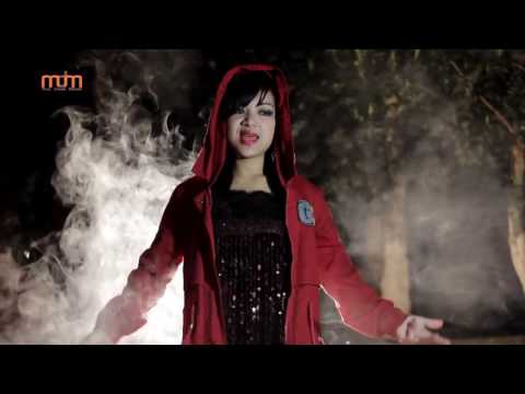Kween B - Ka kiangah ngei Krismas (Official Music Video)