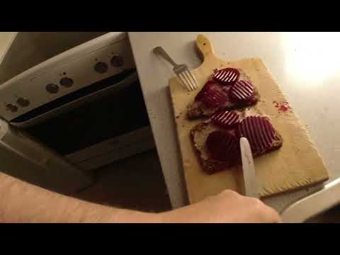 MongoTV_9705 - Min Frokost - RUGBRØD Med LEVERPOSTEJ og RØDBEDER