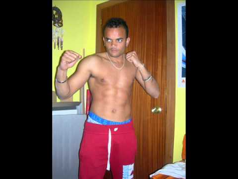 5.- [INTERLUDIO] - Perro negro (Prod. LeBron)