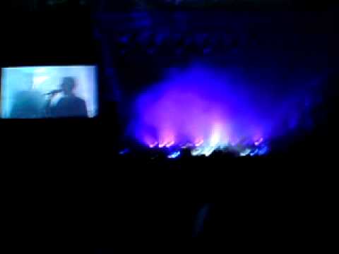 Massive Attack - United Snakes (live Open'er Gdynia 2010)