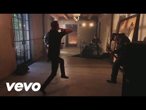 Close Your Eyes - Valleys