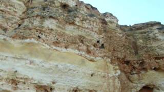 preview picture of video 'Carvoeiro, praia Marihna, Algarve, Portugal , August 2007'