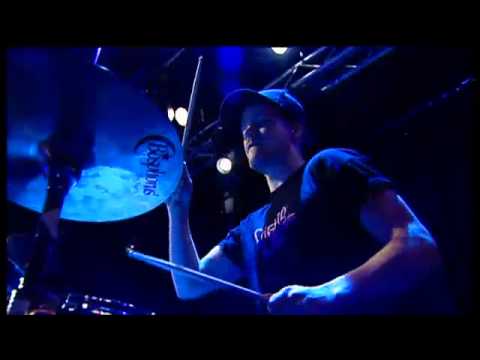 Lazee ft. Anthony Mills - Crossing The Line (Live at TV4 Nyhetsmorgon)