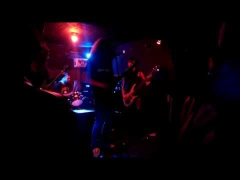 Toxic Carnage - The Beast Inside Me (Live no Hunterground ato III 18/06/16)