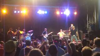 AARON TIPPIN- Kiss this!