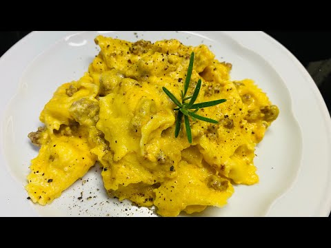 Pasta zucca e salsiccia