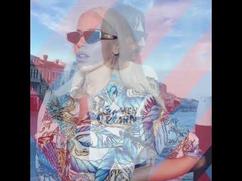 Playa di Baby K, ma è cantata da Francesco Bianconi