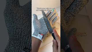Knife-Proof Gloves? Put to the Test!