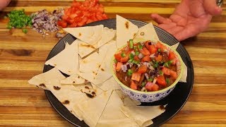 Black Bean Hummus - healthy recipes - easy hummus recipe - black bean dip - humus