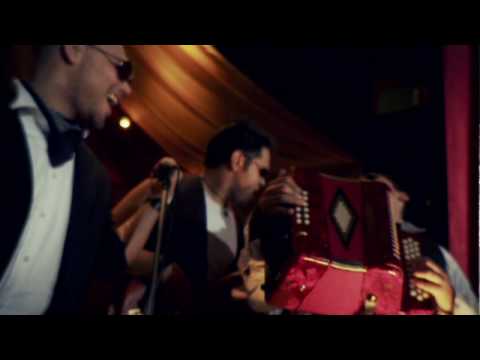 Los Pelaos - Se Me Apaga La Vida (HD)