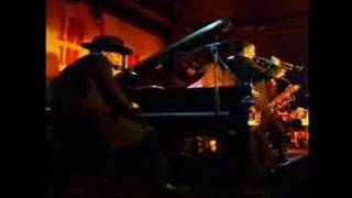 Alex Hart sings with Ronnie Scotts Rejects at The 100 Club