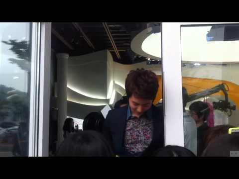 110810 Wide Open Studio / Kim Hyung Jun