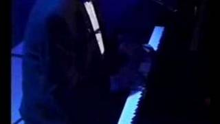 JIMMY WEBB PERFORMING LIVE WICHITA LINEMAN ON JOOLS HOLLAND