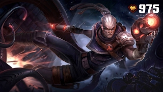 [巨人] 萊納適合玩英雄聯盟什麼角色? 