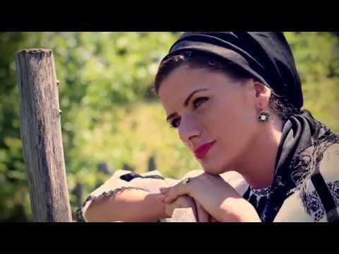 PAULA MEDREA - FLOARE VIOREA