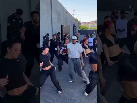 Chris Brown - It Depends (ft. Bryson Tiller) Official Dance Challenge