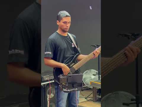 Romildo Bass - Rodeio Moi Show - Corbélia PR - Darly Sales - 10/04/2026