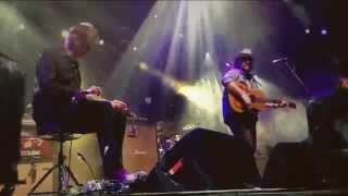 Wilco "Taste The Ceiling" [8/1/15 Gathering of the Vibes] (iPhone Clip)