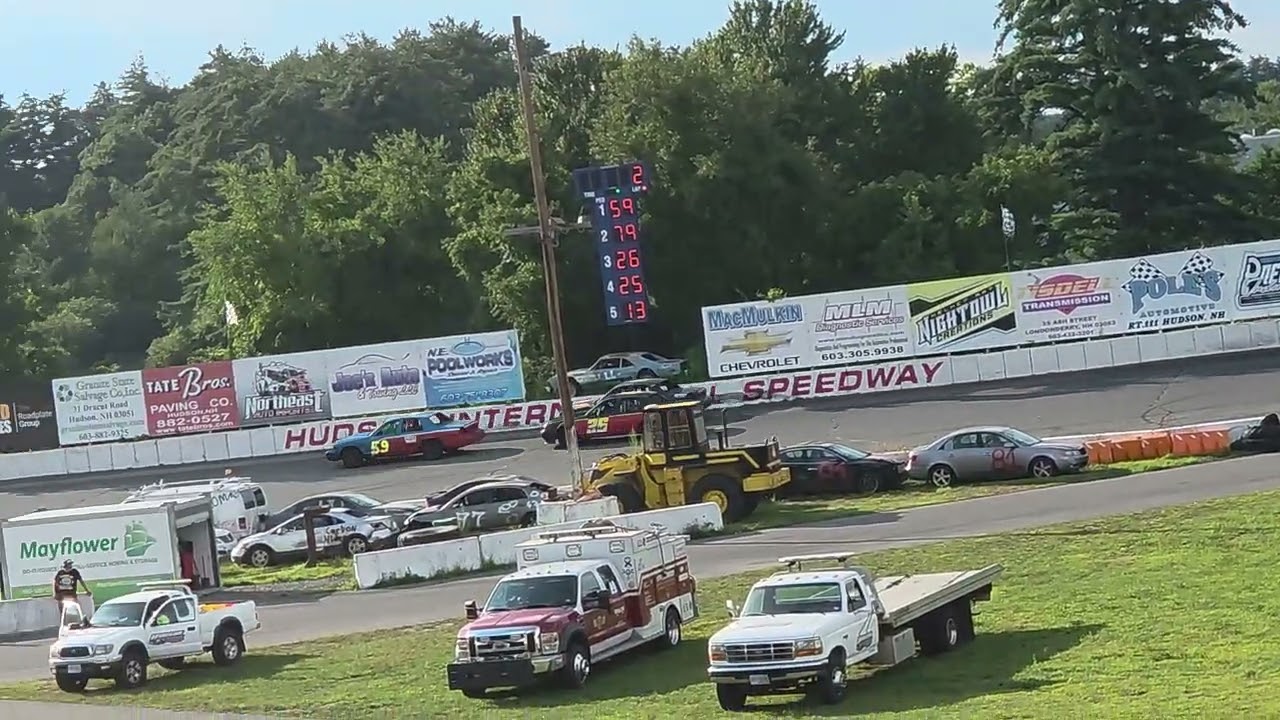 Hudson Speedway- Crown Vics heat 2 8-16-26