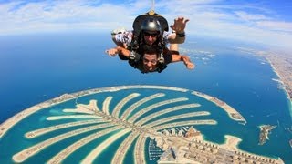 preview picture of video 'Skydive Dubai above the Palm Jumeirah'