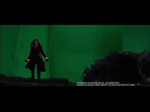 elizabeth olsen falling on set