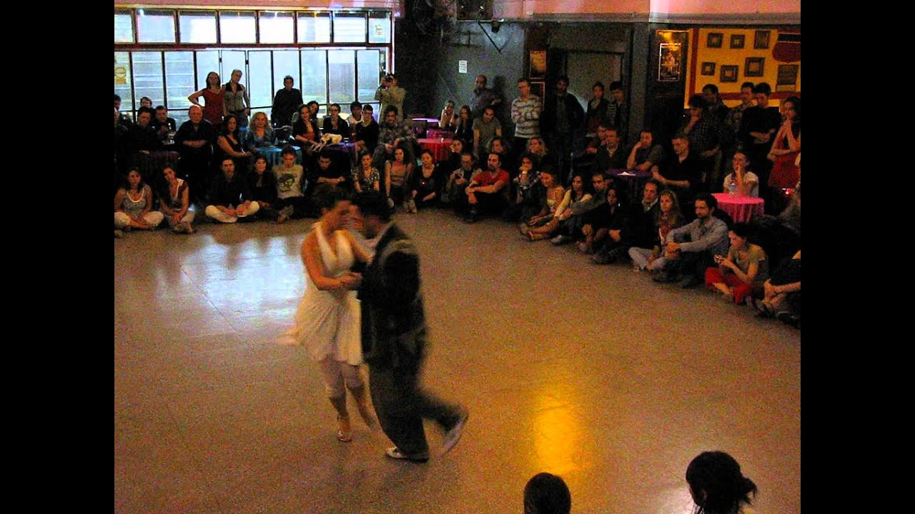 ALEJANDRO LARENAS  y MARISOL MORALES en ¡Viva la Pepa! milonga (domingos en Malcolm) 2/4