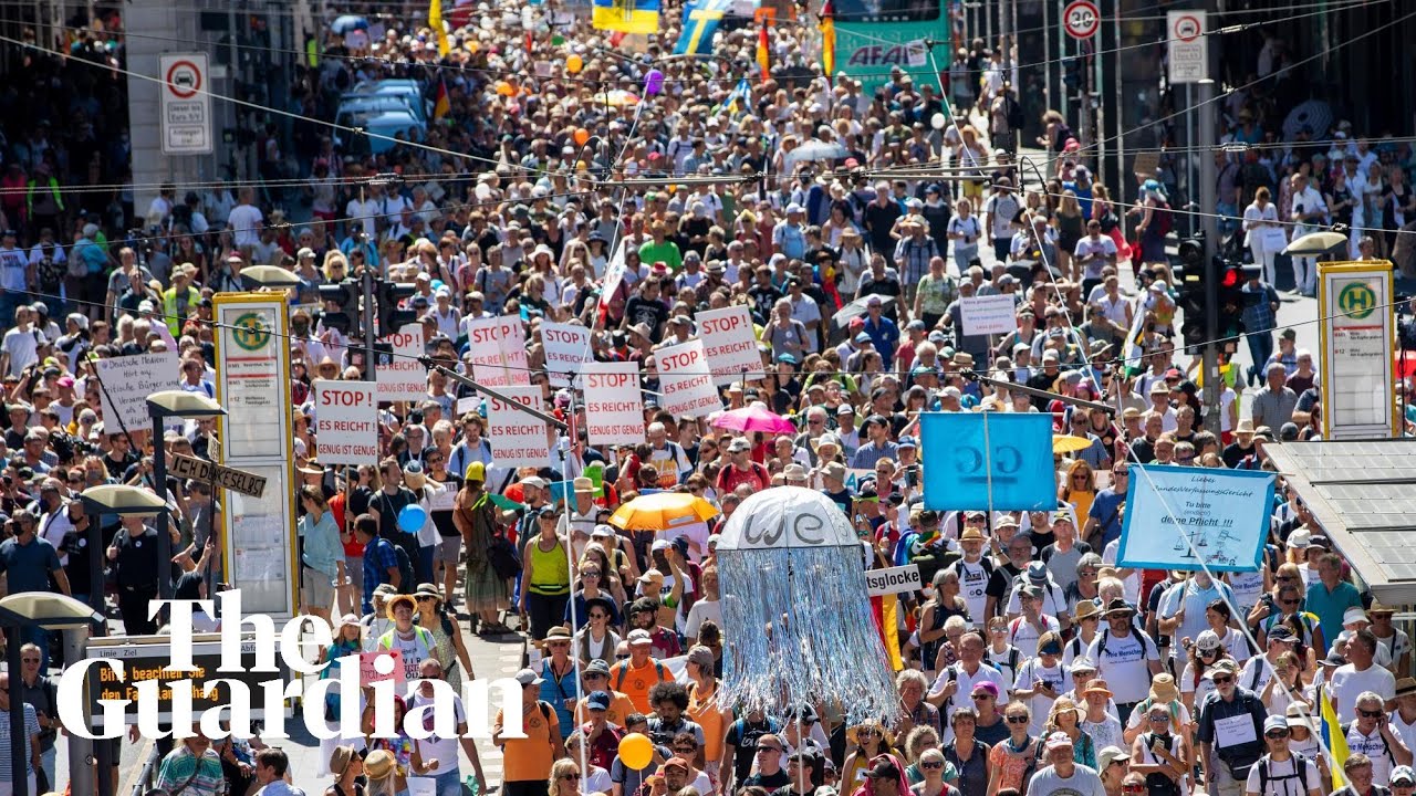 ‘Masks Make Us Slaves’: Thousands March in Berlin Anti-Lockdown Protest ‘Masks Make Us Slaves’: Thousands March in Berlin Anti-Lockdown Protest