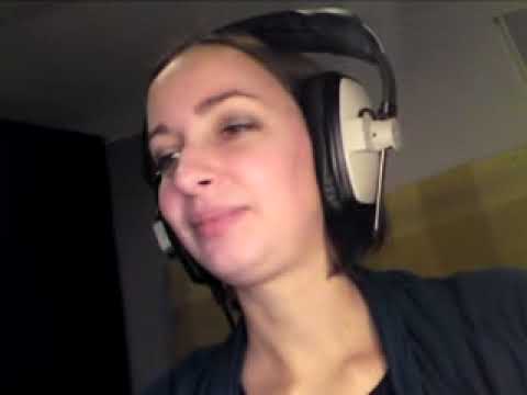 Klementyna Umer  dubbinguje Plan Totalnej Porażki